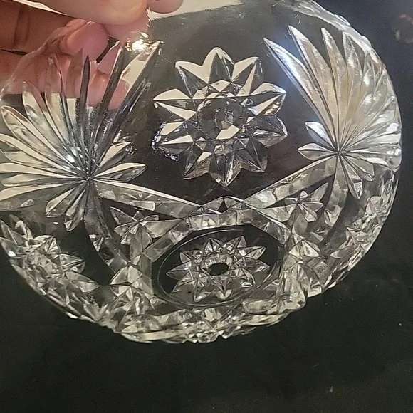 Anchor Hocking Prescut Star of David 7 1/4" bowl. No call outs. - Picture 4 of 7